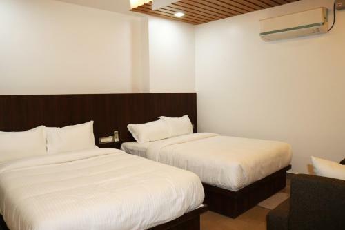 Hotel Cs Arunachala Residency