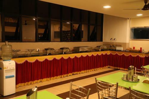 Hotel Cs Arunachala Residency