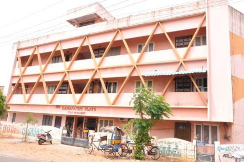 Srinivasa Service Apartments