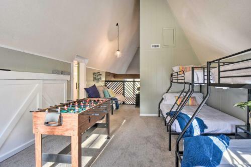 Spacious And Newly Remodeled A-frame With 2 Decks