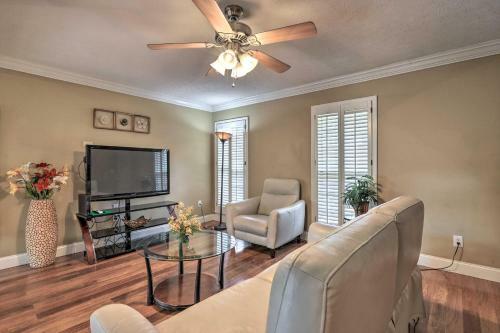 Lehigh Place - Peaceful And Walkable Getaway!