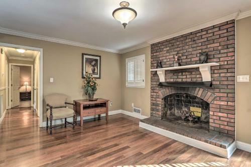 Lehigh Place - Peaceful And Walkable Getaway!