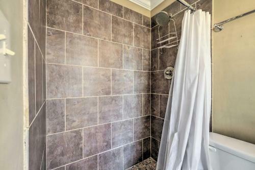 Lehigh Place - Peaceful And Walkable Getaway!