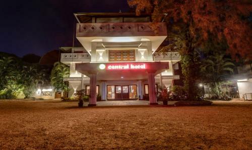 Treebo Trend Central Hotel