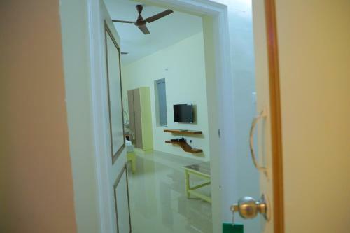 Srinivasa Hotel