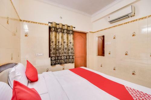 Hotel Spot On 63027 Slv Residency