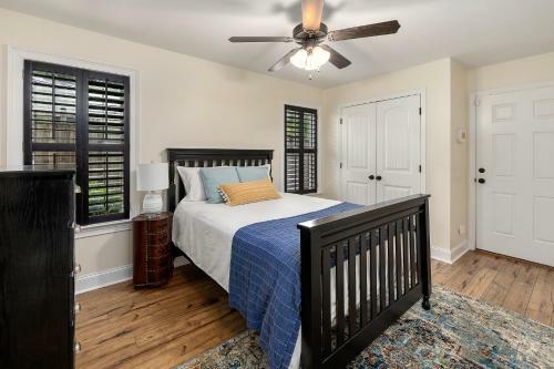 Beautifully Appointed 3 Bed - 2 Bath Cottage In Glynn Haven On St Simons!
