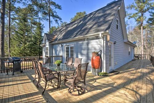 Family-friendly Lake Lanier Home On 2 And Acres