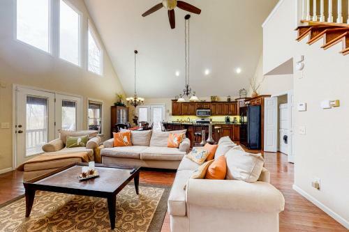Hillcrest Hideaway