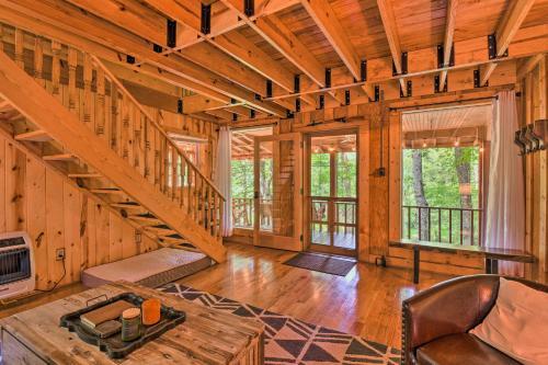 Appalachian Retreat With Deck And Creek Access!