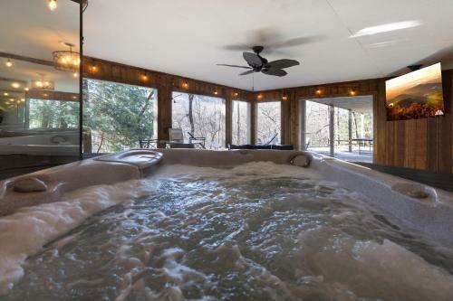 Hot Tub & Game Room - Big Canoe With Beach/trails/pool