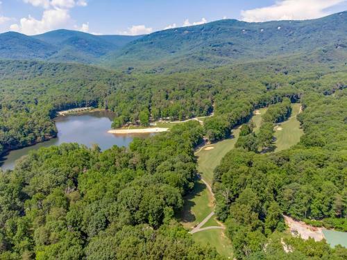 Bent Tree Hideaway With Deck - Golf, Swim, Hike