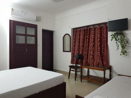Hotel All Seasons Guest House
