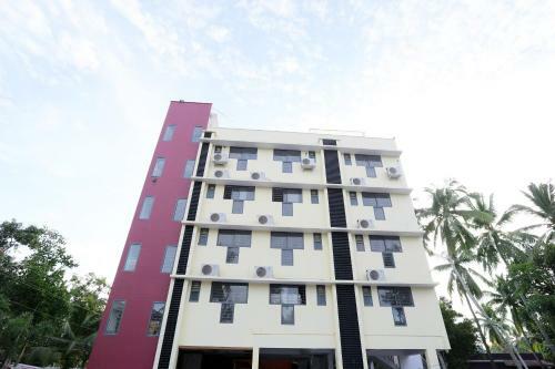 Hotel Capital O 29669 Sm Grand