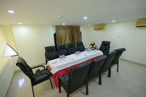 Hotel Teekay International