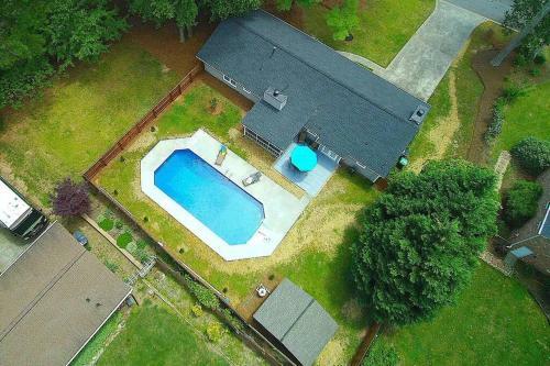 Villa Kennesaw Oasis -private Pool Comfy 4bdr Sleeps 14+