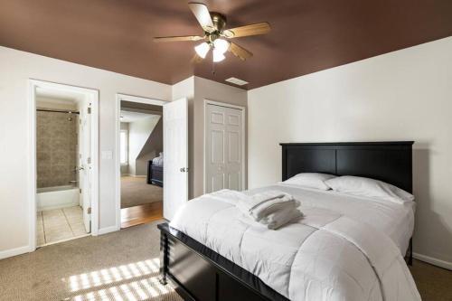 Providence Pl - Sleeps 10 - 4 Bdrms - 15 Min Dwntn