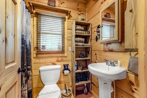 Creekside Hideaway