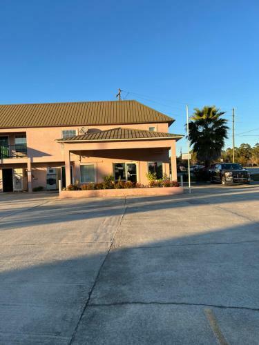 Hotel Garden Inn & Suites
