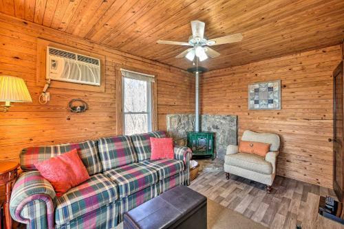 Secluded Ridgetop Hideaway With Valley Views!