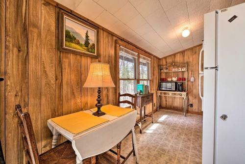 Secluded Ridgetop Hideaway With Valley Views!