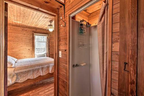 Secluded Ridgetop Hideaway With Valley Views!