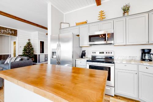 Rustic Mountain Cabin