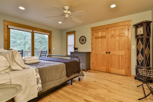 The Ellijay Lodge