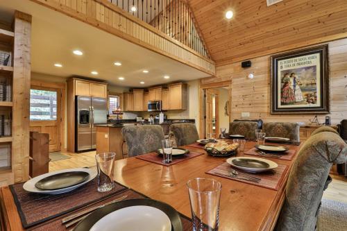The Ellijay Lodge