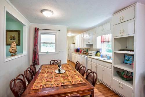 Stonecrest Villa, 8 People, Free Wifi,15 Parkings.!