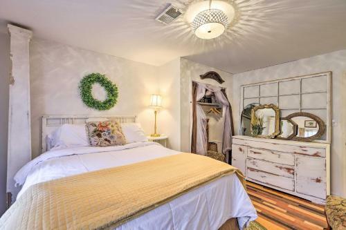 Newnan Cabin With Pavilion Near Serenbe Trails!