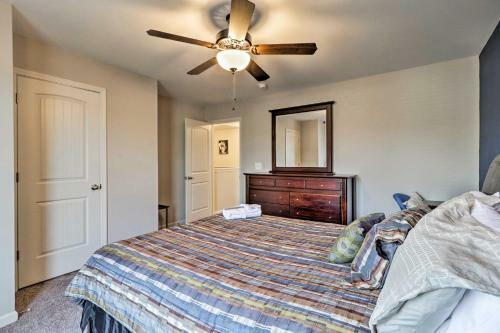 Suburban Family House With Easy Access To Downtown!