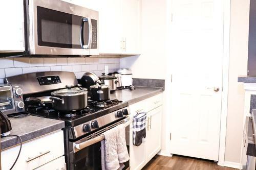 Apartamento Easy Access Luxurious Kingbed With Facilities Yet To Be Opened