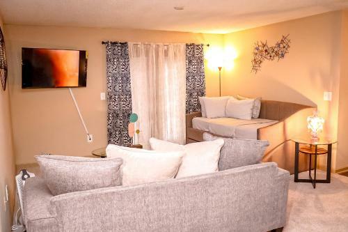Apartamento Easy Access Luxurious Kingbed With Facilities Yet To Be Opened