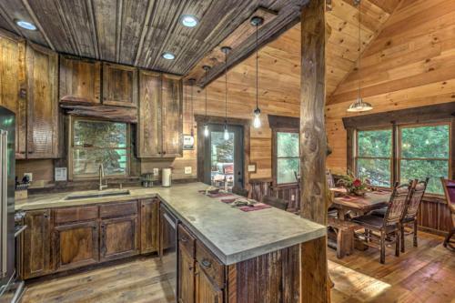 Trout House By Escape To Blue Ridge