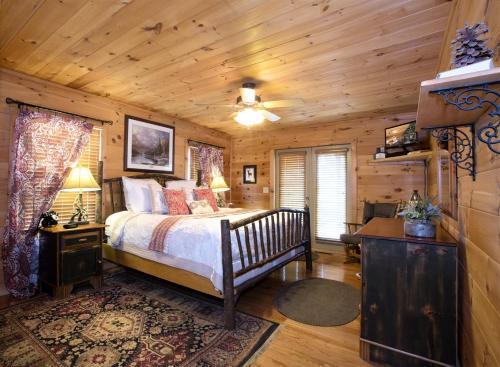Blue Ridge Bliss - Above The Rest Luxury Cabins