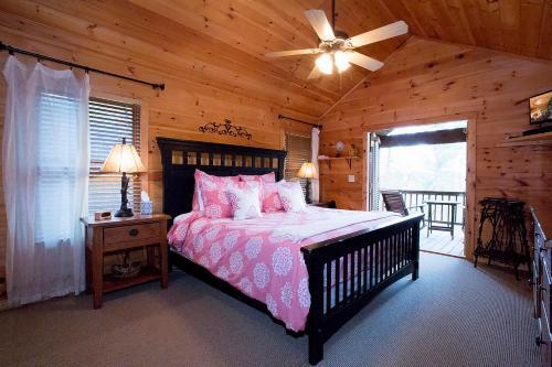 Blue Ridge Bliss - Above The Rest Luxury Cabins