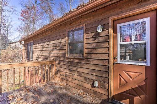 Serenity Cabin With Furnished Deck And Fire Pit