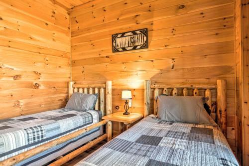 Mountain Dream Cabin In Humphrey Heights Complex
