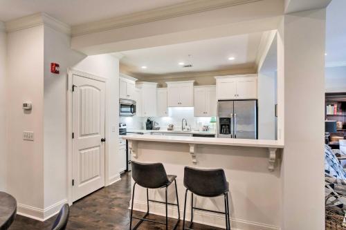 Chic St Simons Island Townhome With Pool Access