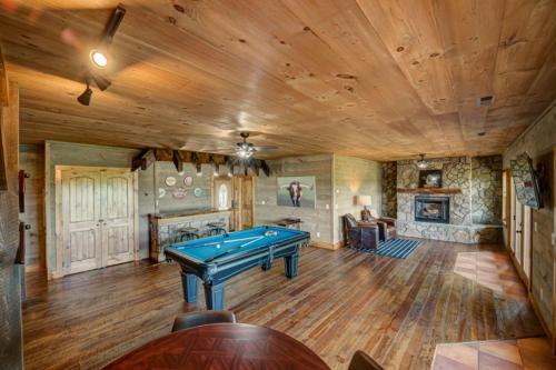 Gibbs Mountain By Escape To Blue Ridge