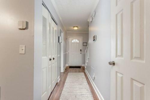 Weekdays Discounted - Every Bedroom With Tv!