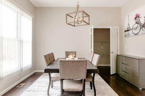 Spacious And Luxurious Home In Metro Atlanta