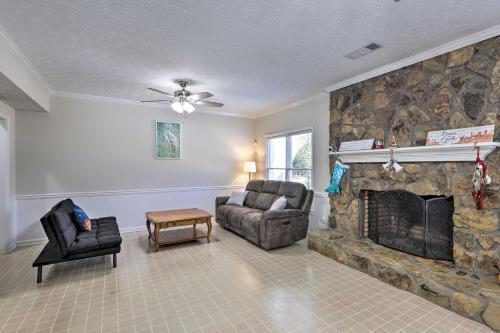 Immaculate Suwanee House With Pool And Game Room!