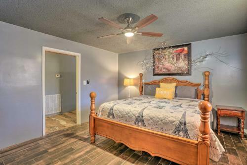 Charming Escape With Fire Pit In Summerville!