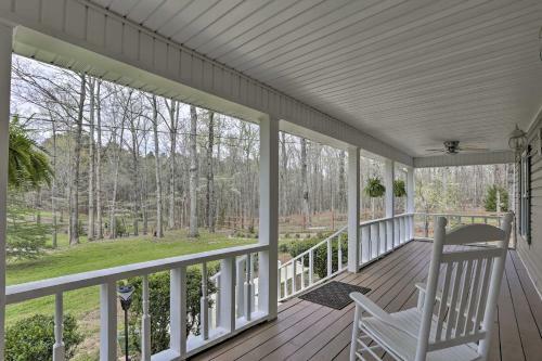 Summerville Home On 5 Acres Pool, Hot Tub And Deck!