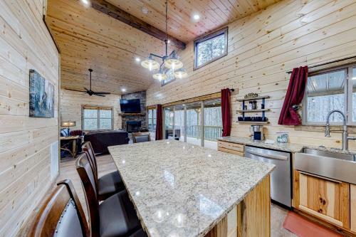Cozy Bear Cabin #2