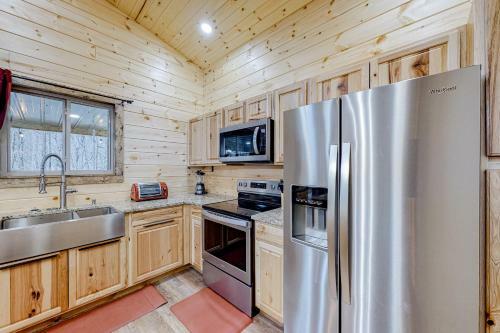 Cozy Bear Cabin #2