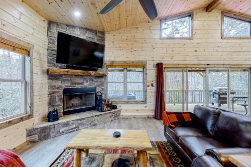 Cozy Bear Cabin #2