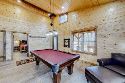 Cozy Bear Cabin #2